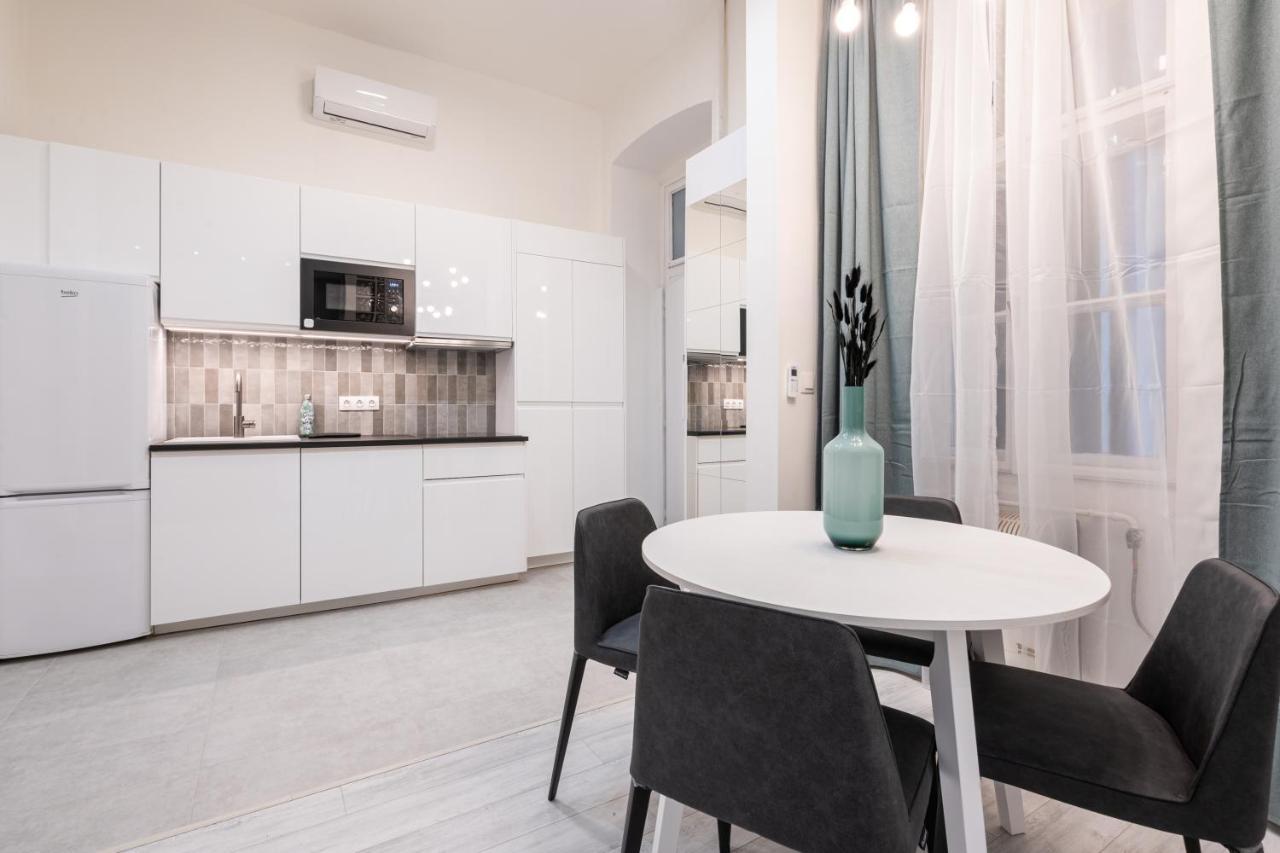 דירות בודפשט Kl31 - Urban Escape - Prime Location - Klauzal Square By Bqa מראה חיצוני תמונה