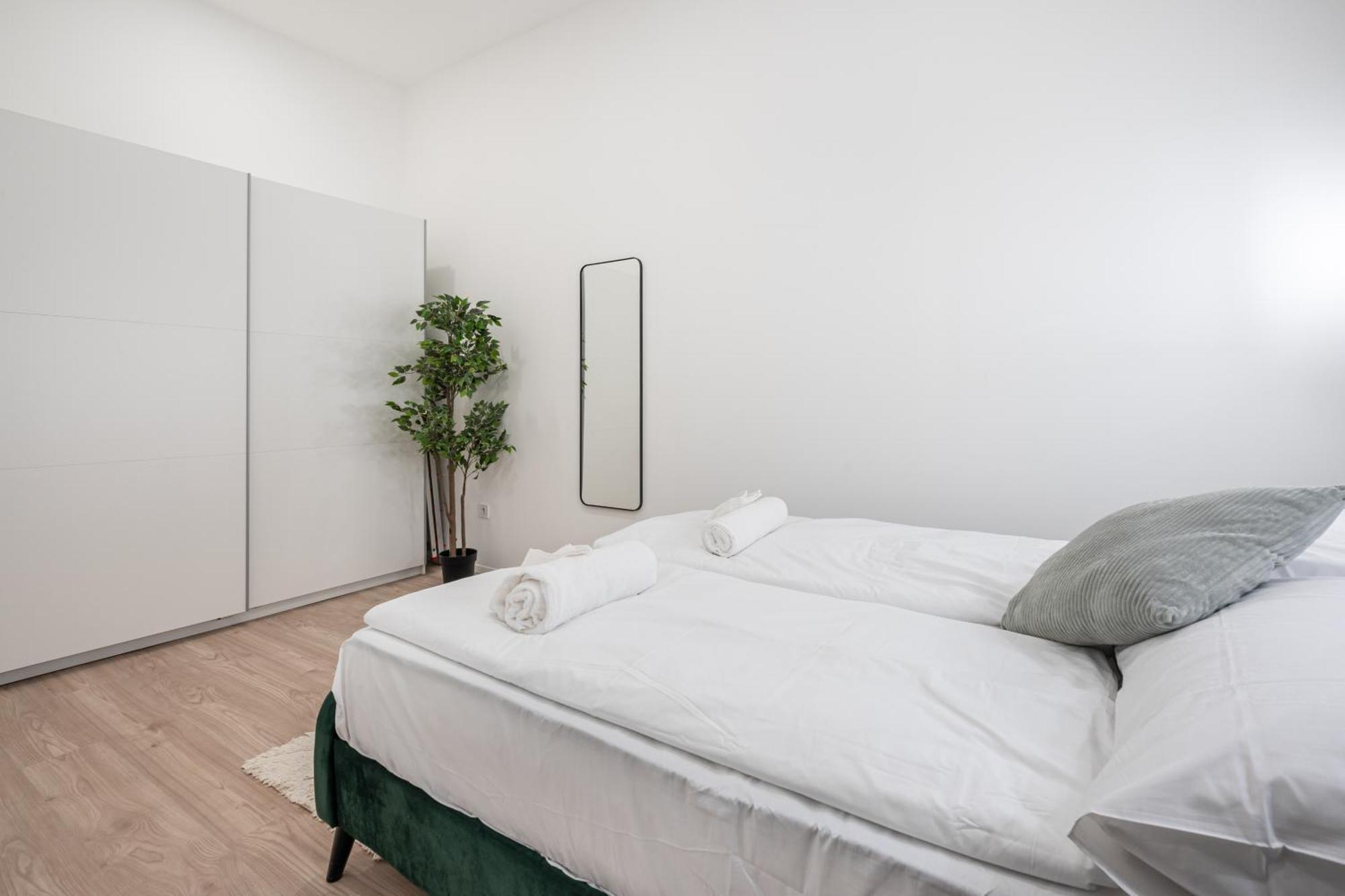 דירות בודפשט Kl31 - Urban Escape - Prime Location - Klauzal Square By Bqa מראה חיצוני תמונה